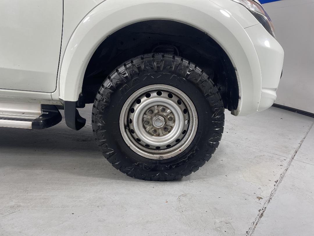 Photo '9' of Mitsubishi Triton Photo '9' of Mitsubishi Triton