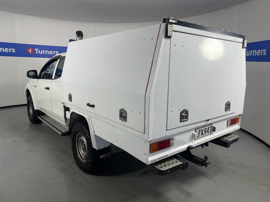 Photo '5' of Mitsubishi Triton Photo '5' of Mitsubishi Triton