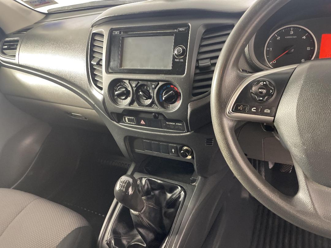 Photo '18' of Mitsubishi Triton Photo '18' of Mitsubishi Triton