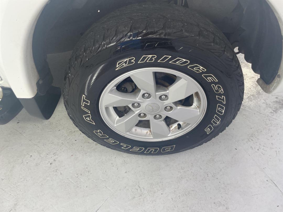 Photo '9' of Mitsubishi Triton