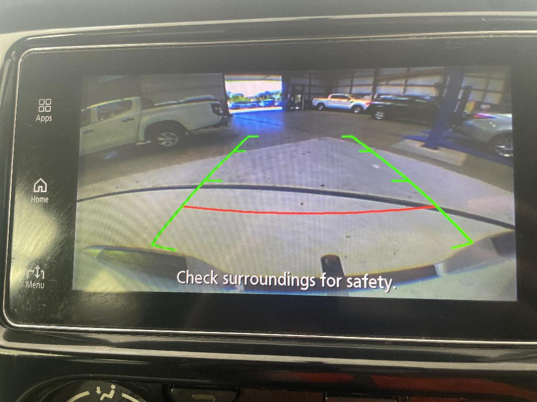 Photo '24' of Mitsubishi Triton