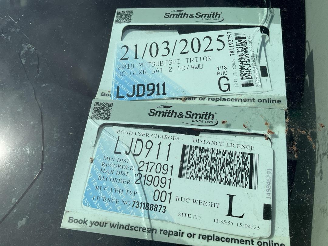 Photo '12' of Mitsubishi Triton DC Glxr 5AT