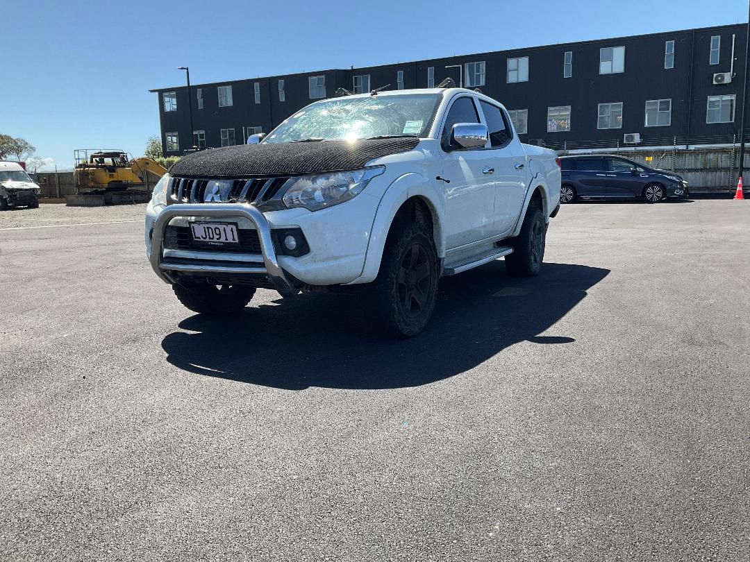 Photo '7' of Mitsubishi Triton DC Glxr 5AT