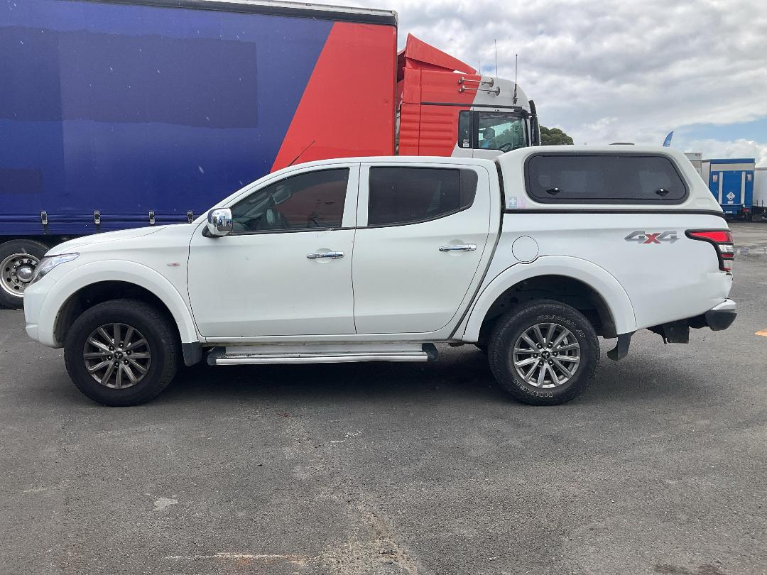 Photo '4' of Mitsubishi Triton DC Glxr 4WD 6M Photo '4' of Mitsubishi Triton DC Glxr 4WD 6M