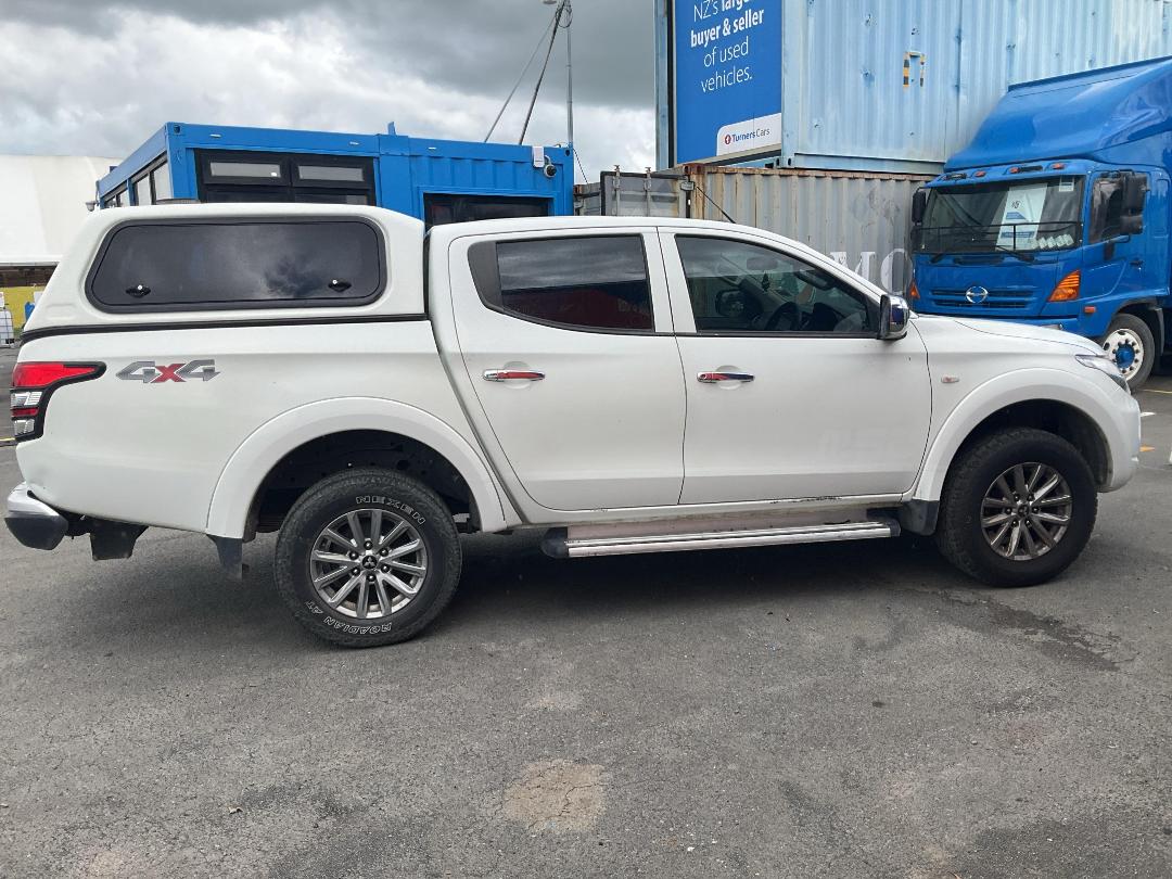 Photo '8' of Mitsubishi Triton DC Glxr 4WD 6M Photo '8' of Mitsubishi Triton DC Glxr 4WD 6M