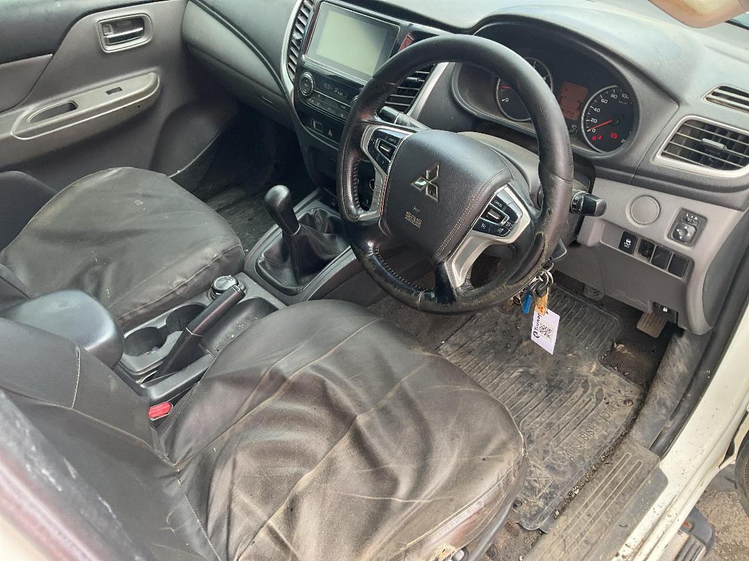 Photo '13' of Mitsubishi Triton DC Glxr 4WD 6M Photo '13' of Mitsubishi Triton DC Glxr 4WD 6M