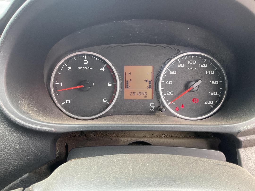 Photo '14' of Mitsubishi Triton DC Glxr 4WD 6M Photo '14' of Mitsubishi Triton DC Glxr 4WD 6M