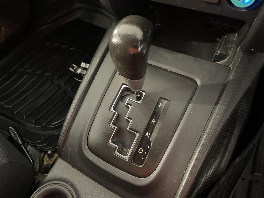 Photo '29' of Mitsubishi Triton