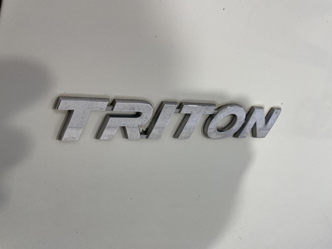 Photo '34' of Mitsubishi Triton