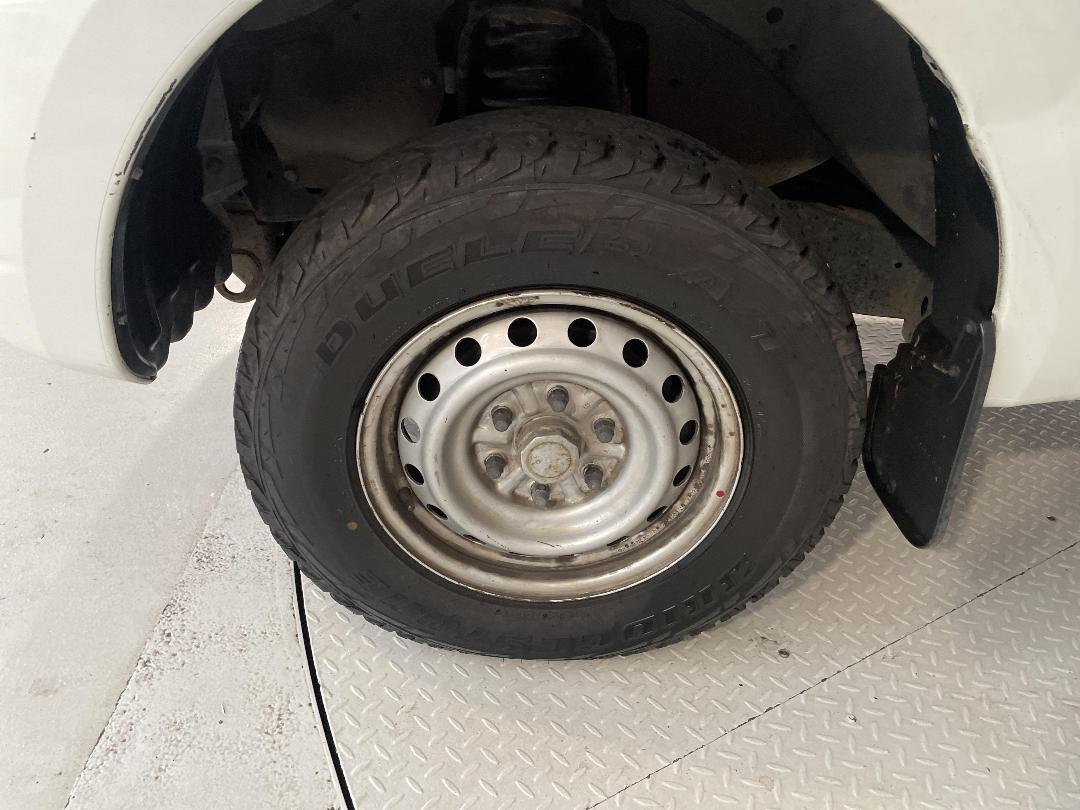 Photo '10' of Mitsubishi Triton