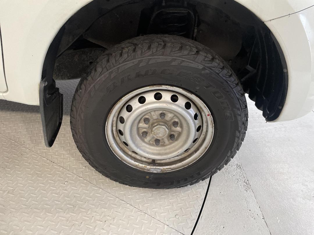 Photo '9' of Mitsubishi Triton