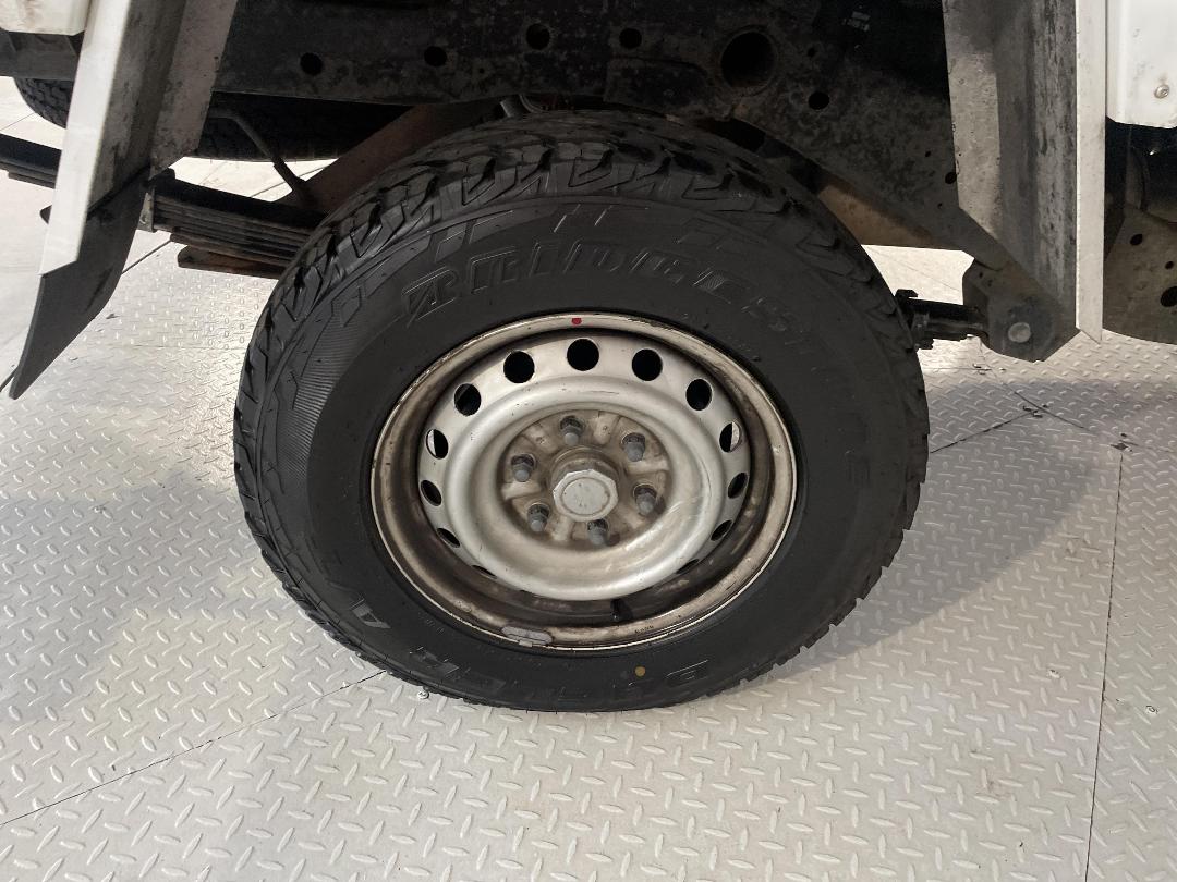 Photo '12' of Mitsubishi Triton