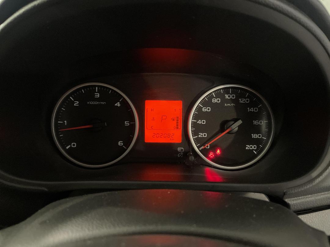 Photo '19' of Mitsubishi Triton