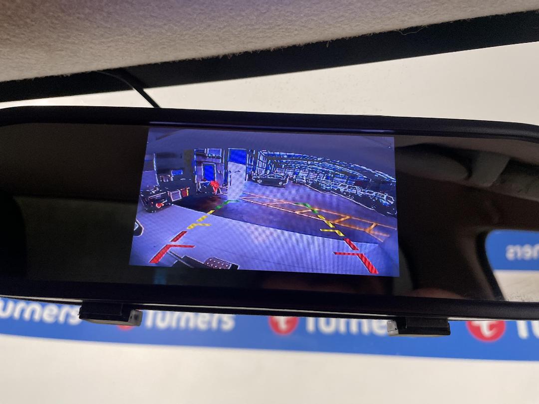 Photo '27' of Mitsubishi Triton