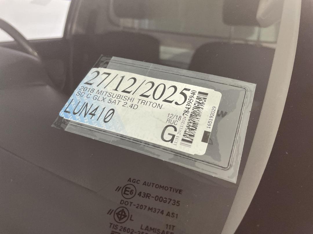 Photo '32' of Mitsubishi Triton