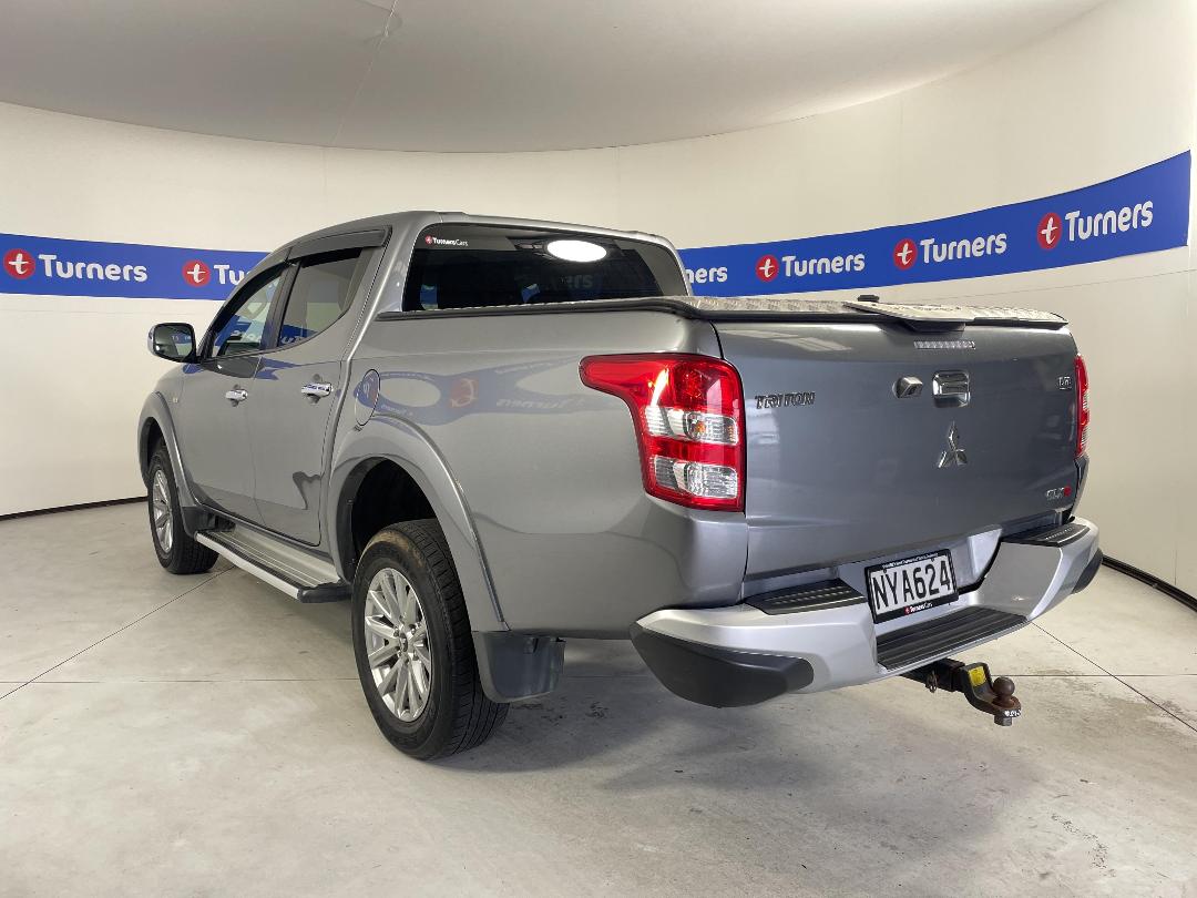 Photo '5' of Mitsubishi Triton Photo '5' of Mitsubishi Triton