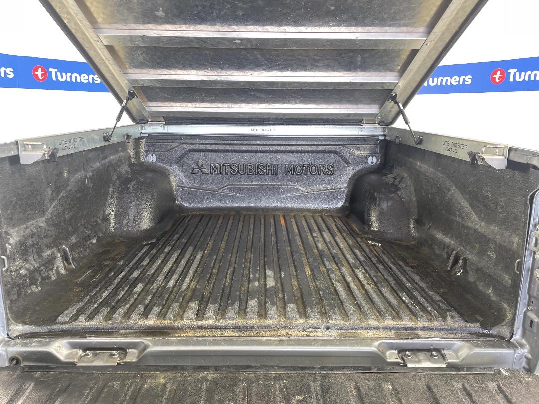 Photo '14' of Mitsubishi Triton Photo '14' of Mitsubishi Triton