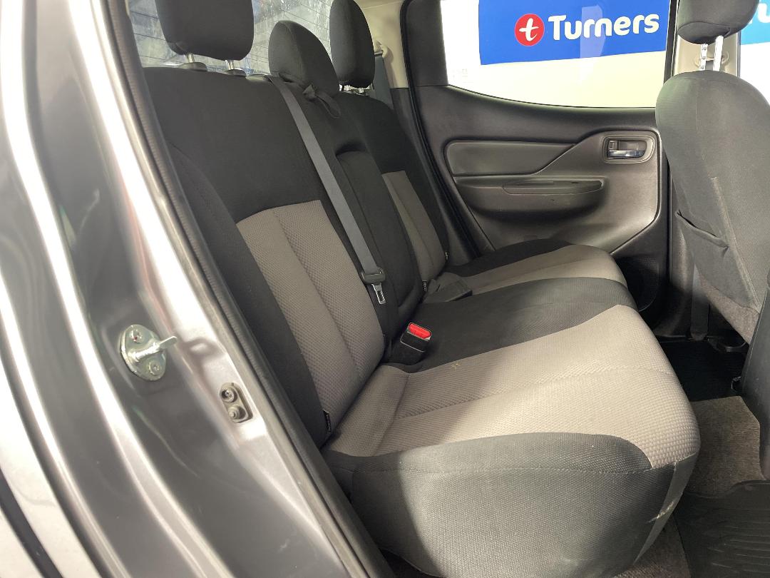 Photo '20' of Mitsubishi Triton Photo '20' of Mitsubishi Triton