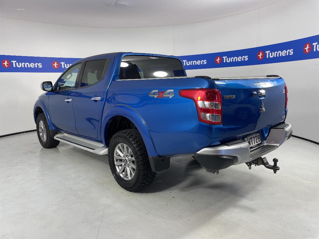 Photo '5' of Mitsubishi Triton