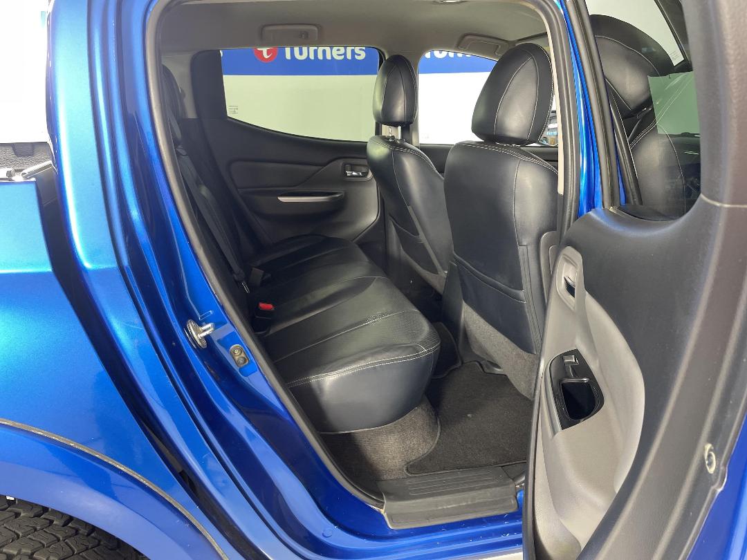 Photo '20' of Mitsubishi Triton