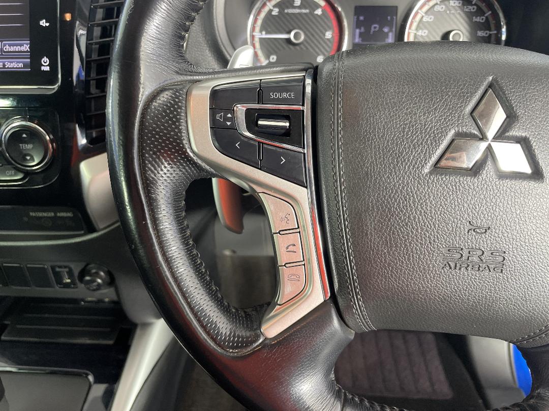 Photo '24' of Mitsubishi Triton