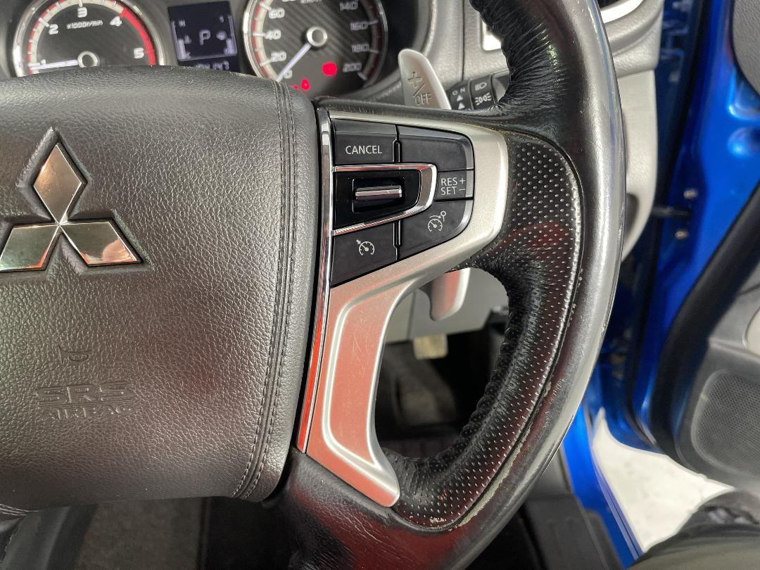 Photo '25' of Mitsubishi Triton