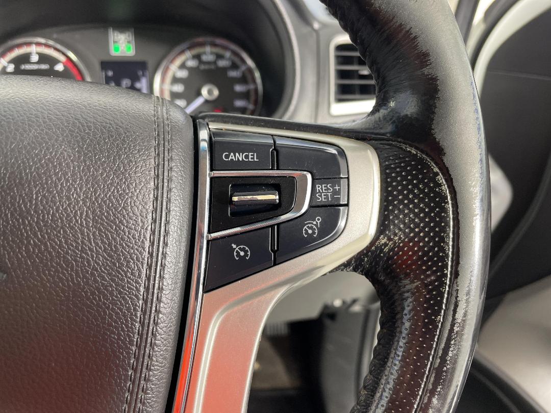 Photo '24' of Mitsubishi Triton