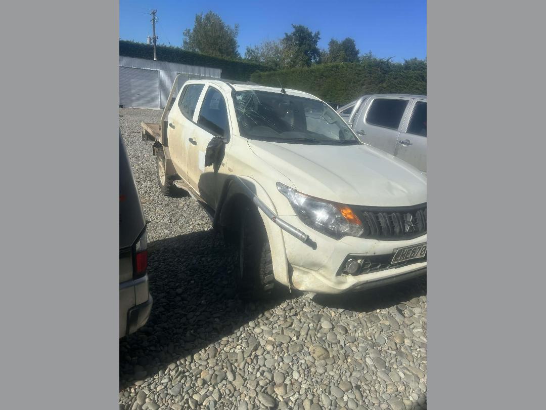 Photo '7' of Mitsubishi Triton DC C GLX 4WD 6MT