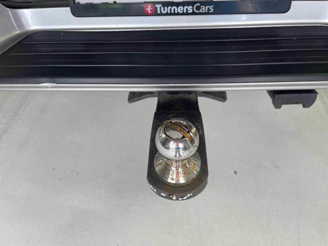 Photo '23' of Mitsubishi Triton