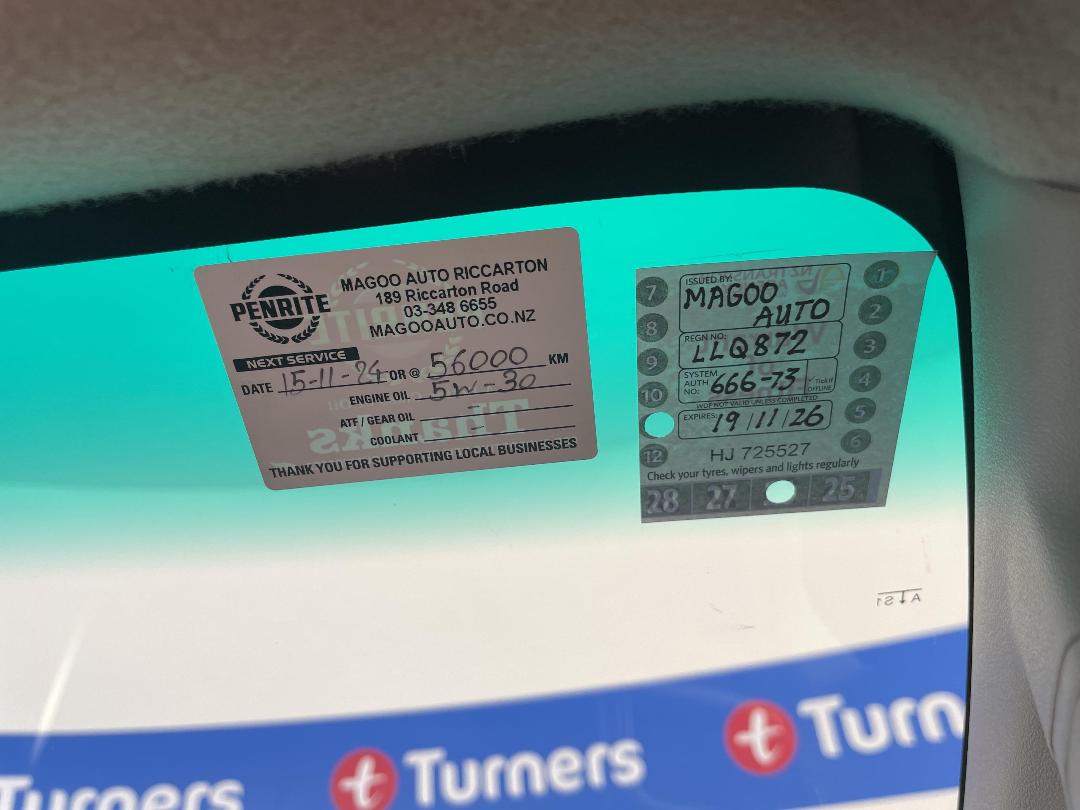 Photo '27' of Mitsubishi Triton