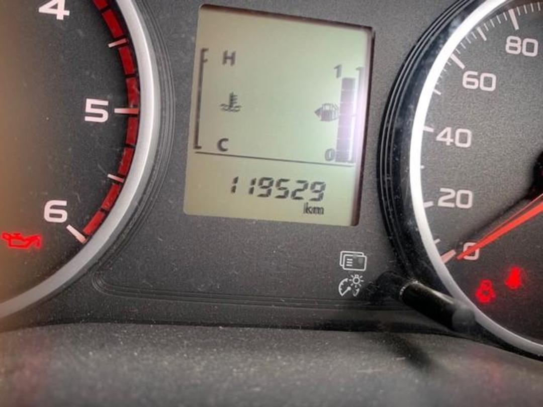 Photo '14' of Mitsubishi Triton DC Glxr 6M