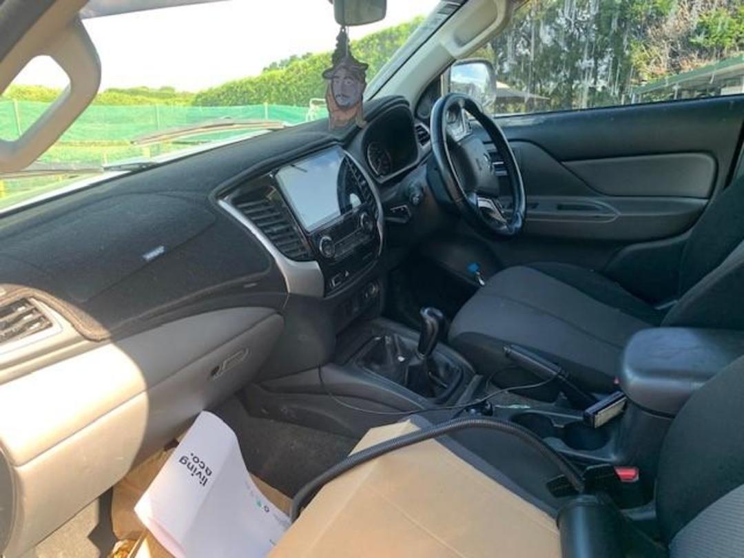 Photo '11' of Mitsubishi Triton DC Glxr 6M