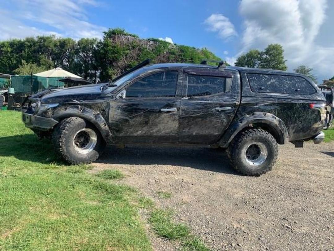 Photo '6' of Mitsubishi Triton DC Glxr 6M