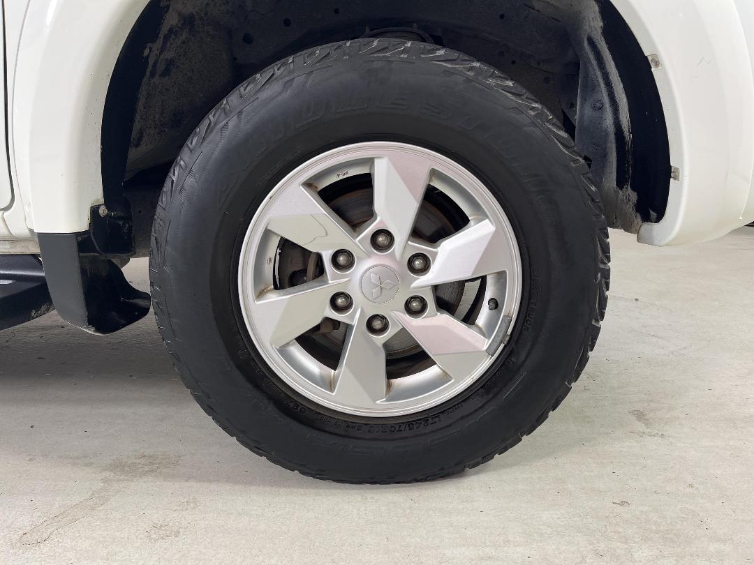 Photo '9' of Mitsubishi Triton Photo '9' of Mitsubishi Triton