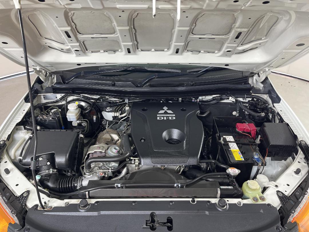 Photo '13' of Mitsubishi Triton Photo '13' of Mitsubishi Triton