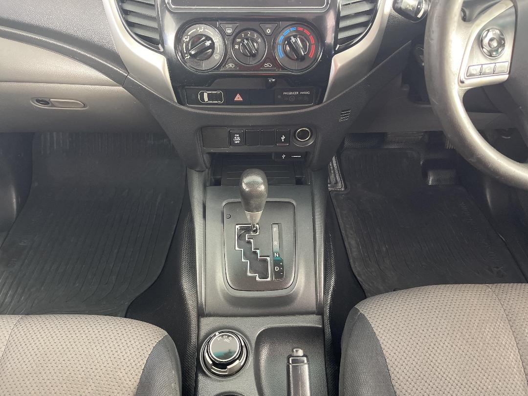 Photo '18' of Mitsubishi Triton Photo '18' of Mitsubishi Triton