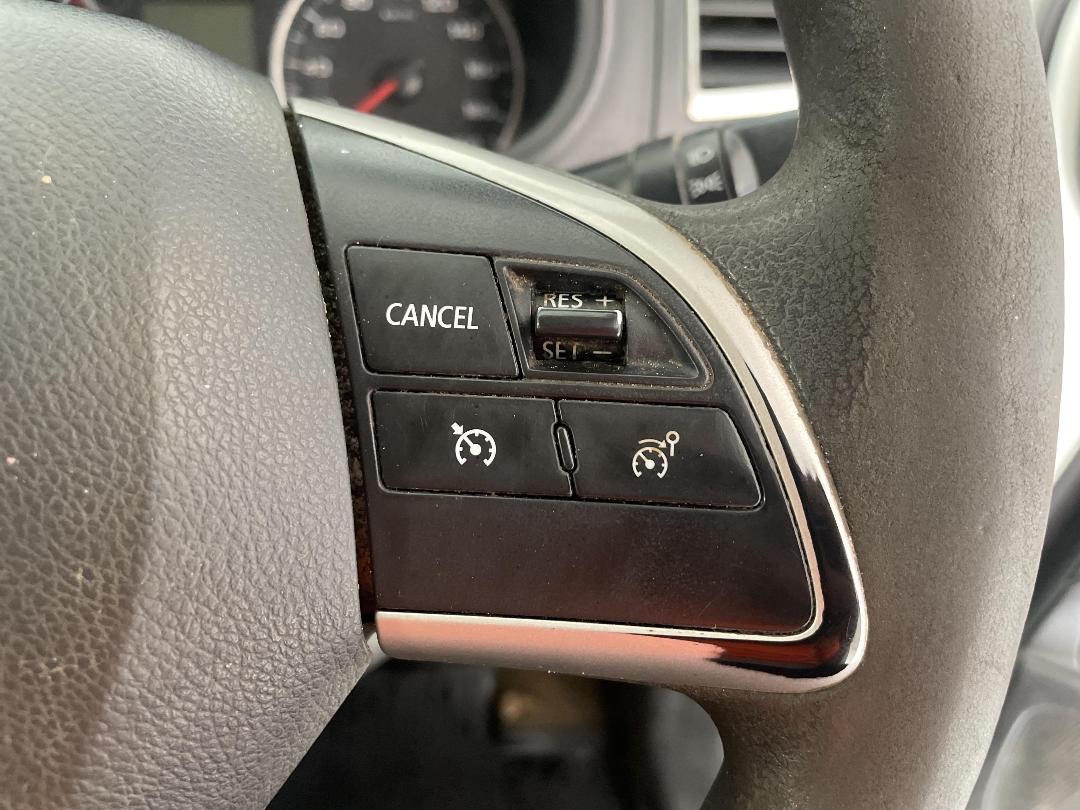 Photo '26' of Mitsubishi Triton