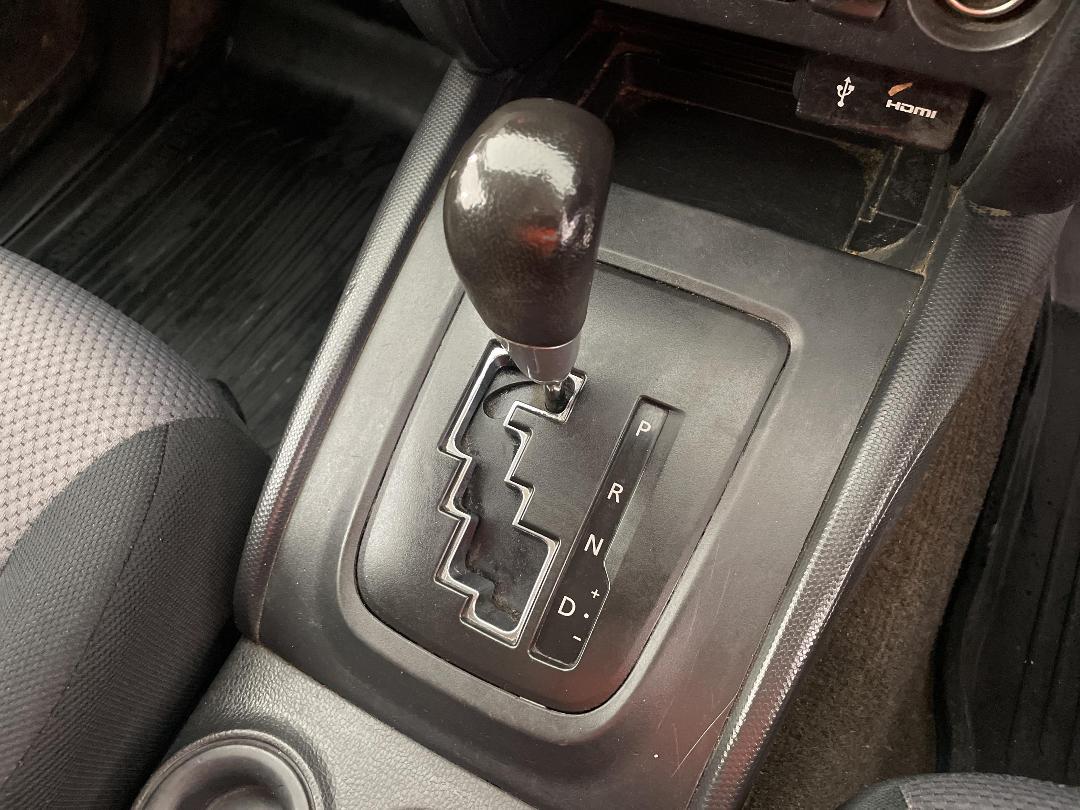 Photo '32' of Mitsubishi Triton