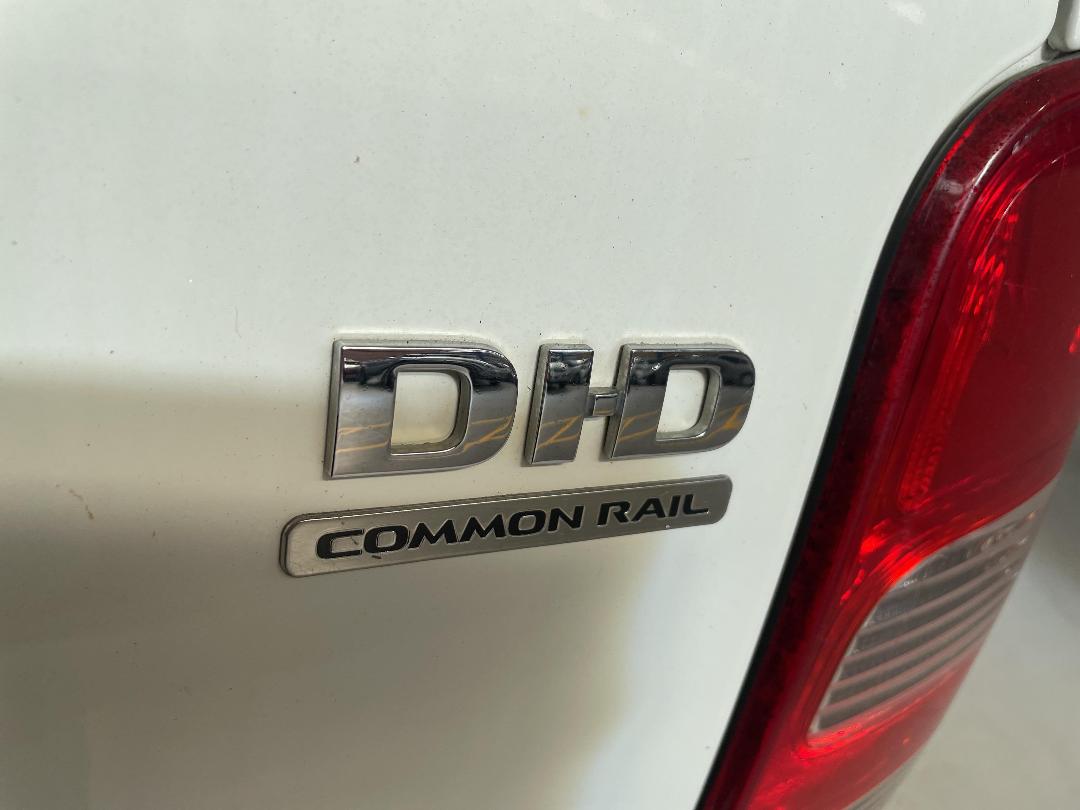 Photo '37' of Mitsubishi Triton