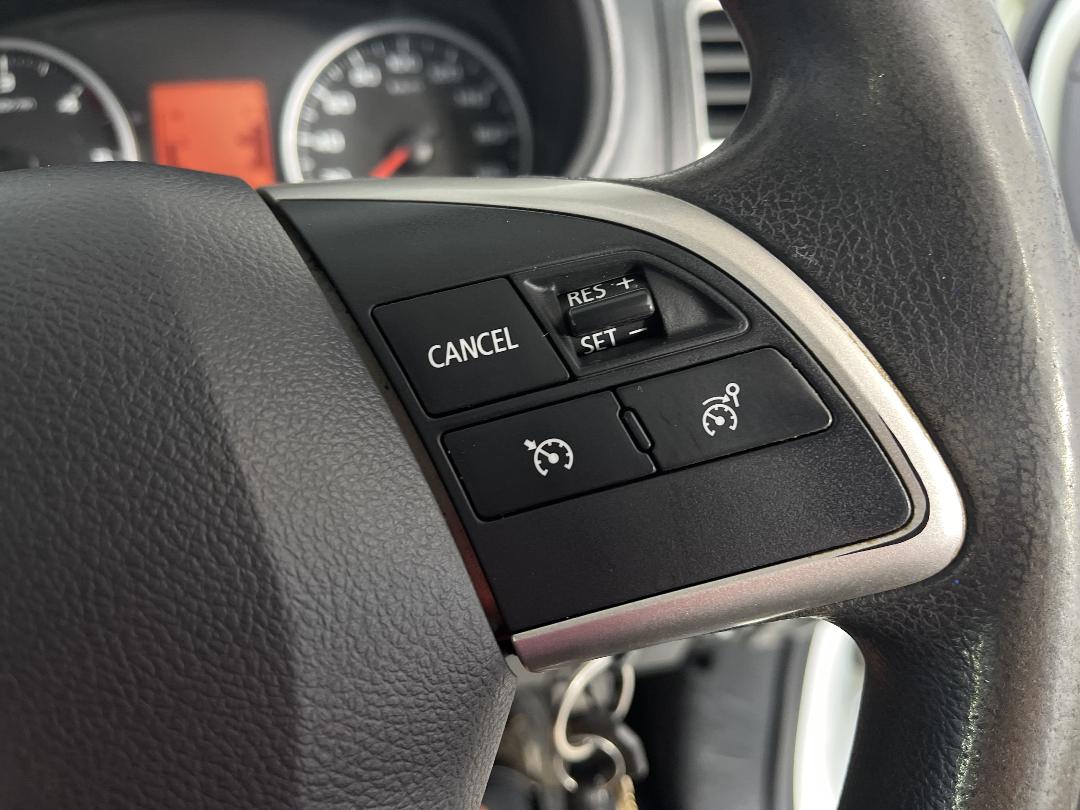 Photo '25' of Mitsubishi Triton