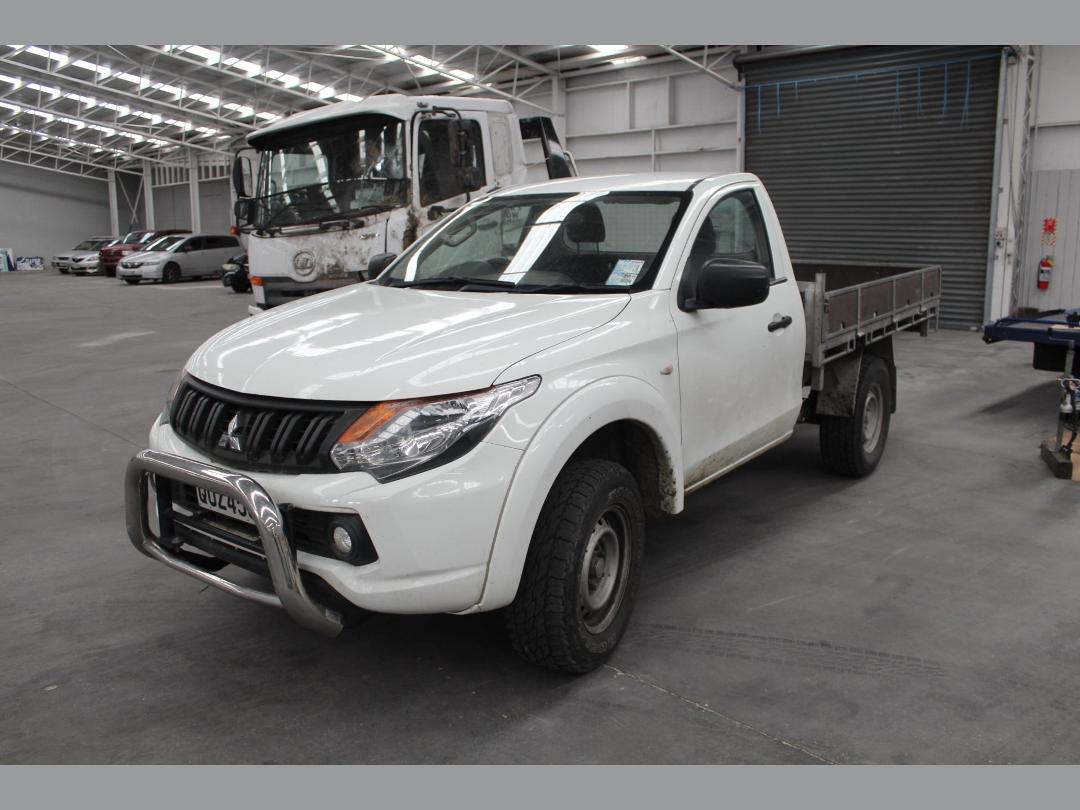 Photo '3' of Mitsubishi Triton SC C GLX 4WD 5AT