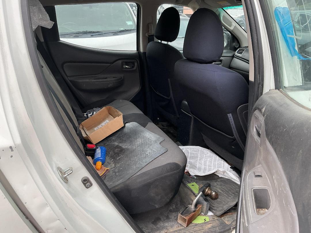 Photo '13' of Mitsubishi Triton DC GLX 4WD 5AT