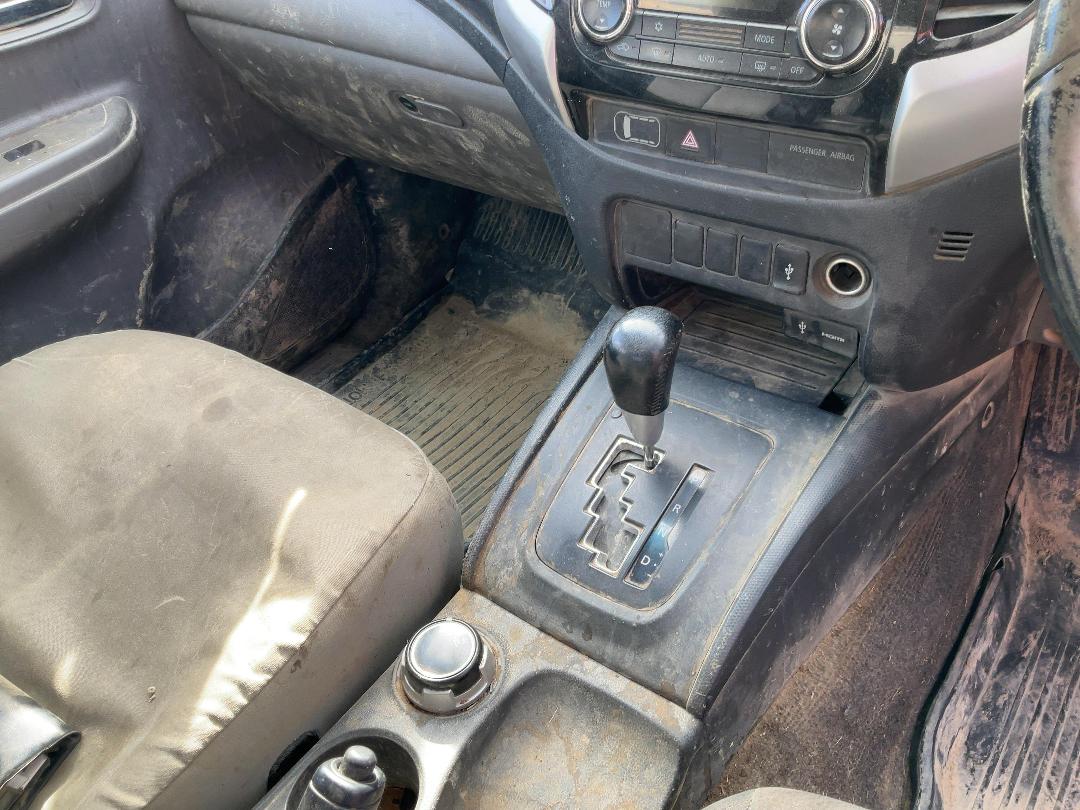 Photo '13' of Mitsubishi Triton DC Glxr 5AT