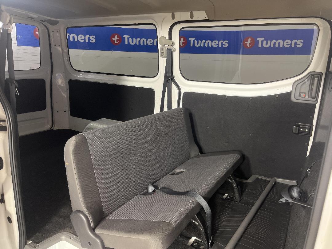 Photo '19' of Nissan Caravan Photo '19' of Nissan Caravan