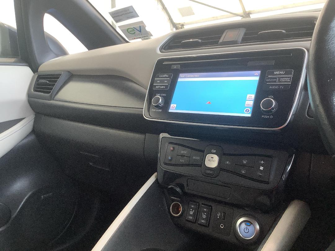 Photo '14' of Nissan Leaf Photo '14' of Nissan Leaf