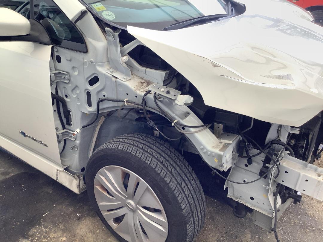 Photo '4' of Nissan Leaf