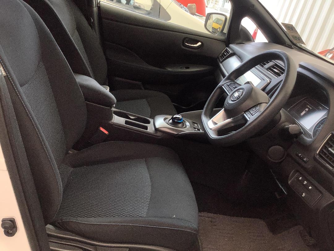 Photo '9' of Nissan Leaf