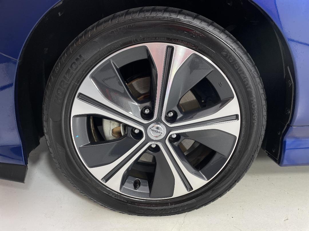 Photo '10' of Nissan Leaf Photo '10' of Nissan Leaf