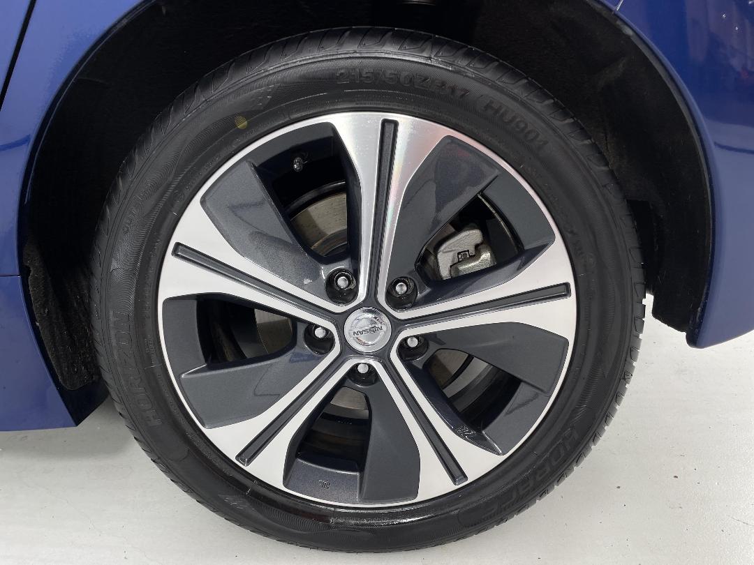 Photo '11' of Nissan Leaf Photo '11' of Nissan Leaf