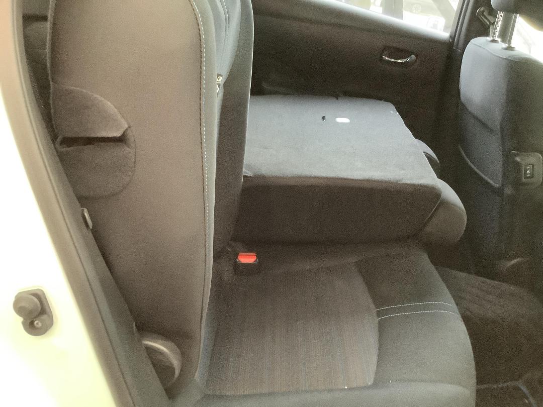 Photo '8' of Nissan Leaf